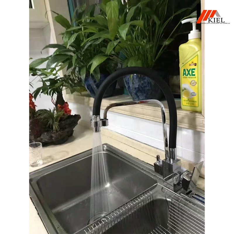 Vòi rửa bát nóng lạnh 3 đường nước chất liệu inox 304 bảo hành 24 tháng .