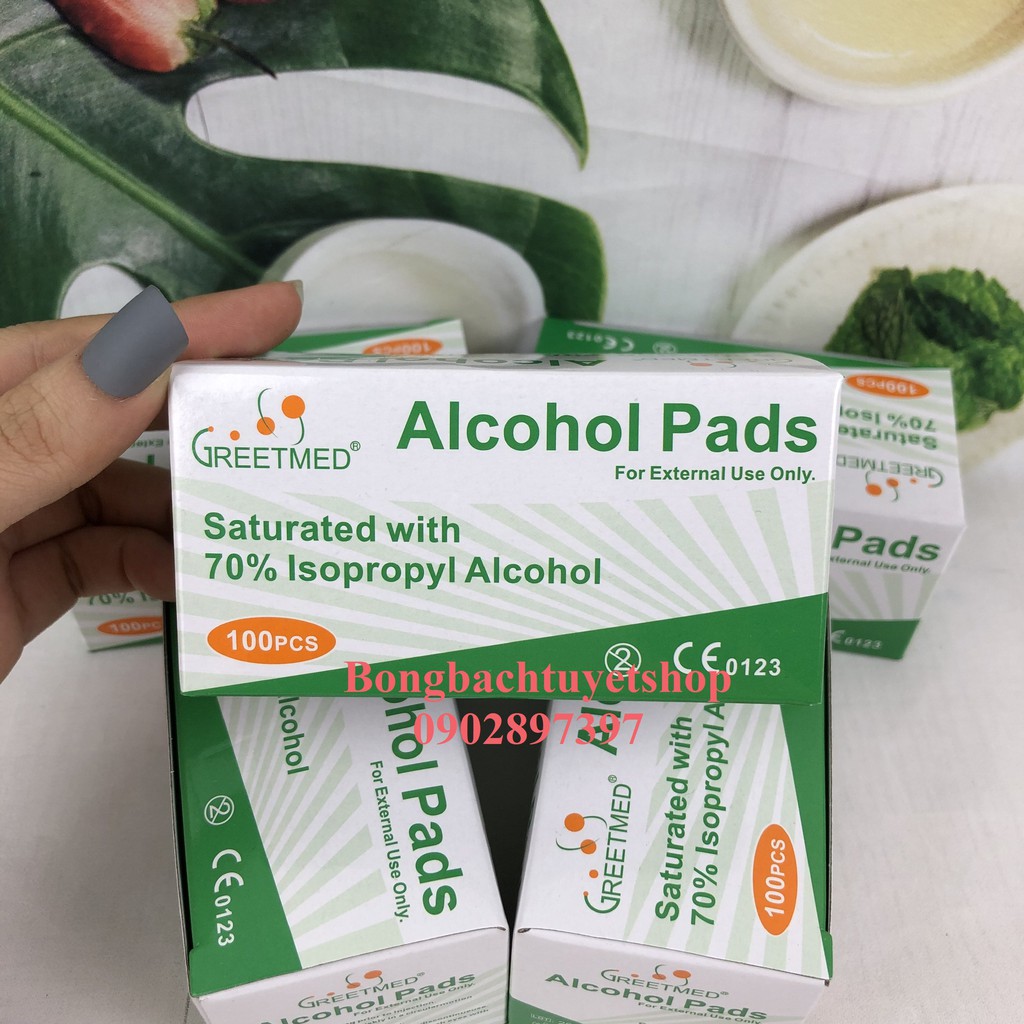 Bông tẩm cồn Greetmeed (Hộp 100 miếng) – Alcohol Pads - Bông tẩm cồn làm sạch da trước khi tiêm, lau điện thoại, lau tay