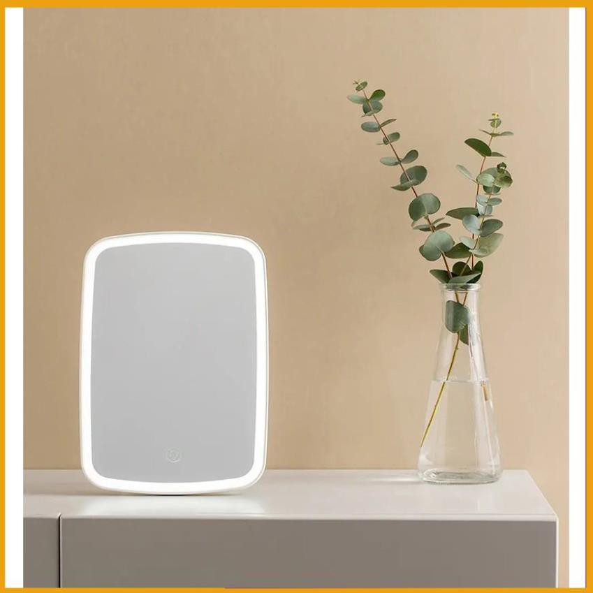 Gương trang điểm Jordan Judy NV026