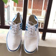 Giày Bata Tàu Warrior WK74 Đế Đen
