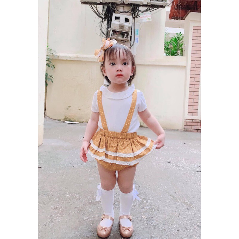 set yếm vàng matalan