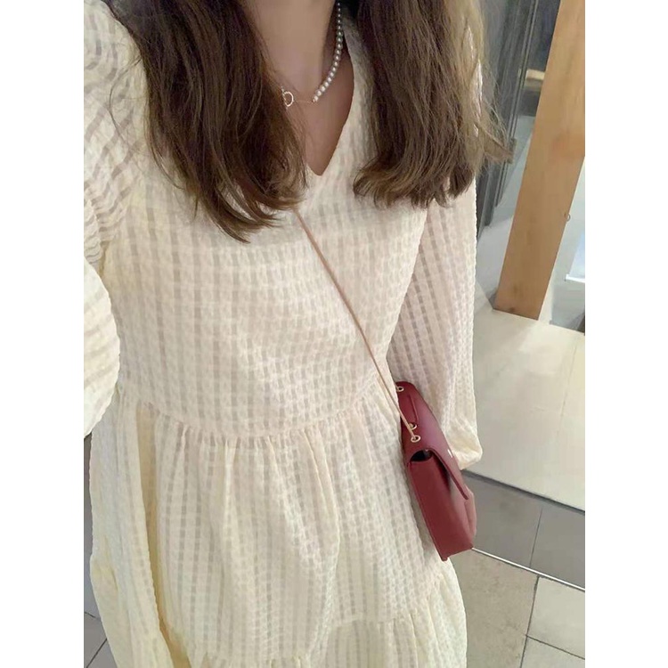 Đầm tay dài cổ chữ V họa tiết caro thời trang mùa thu mới dành cho nữ 2021