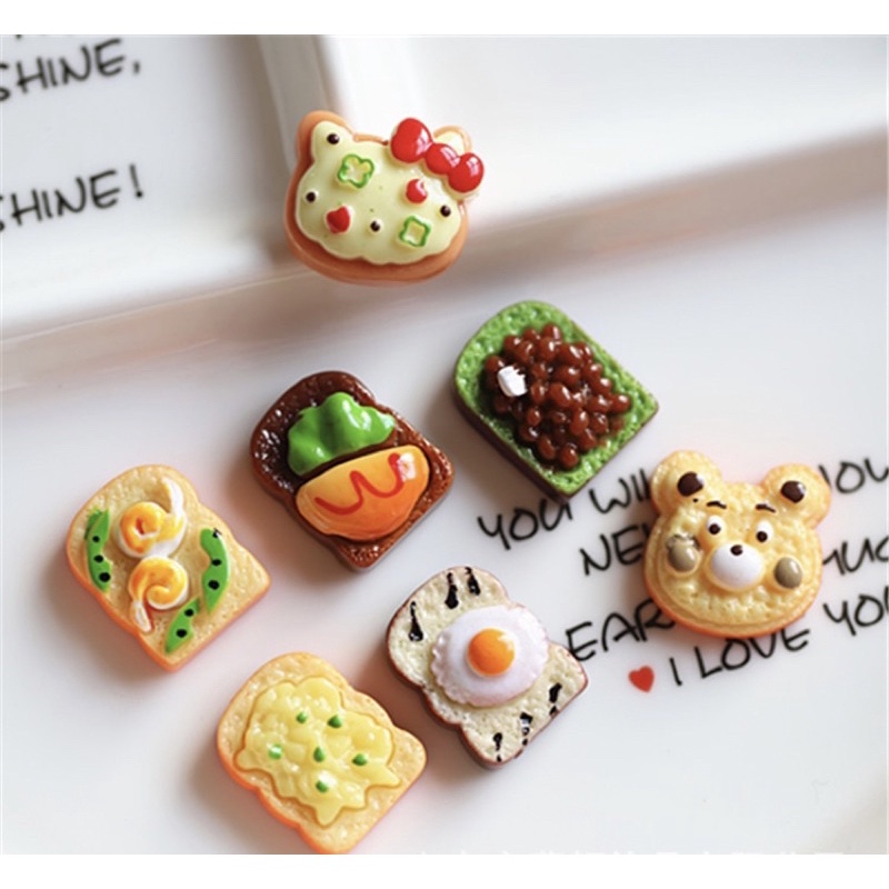 Sticker nhựa trang trí bình nước DIY