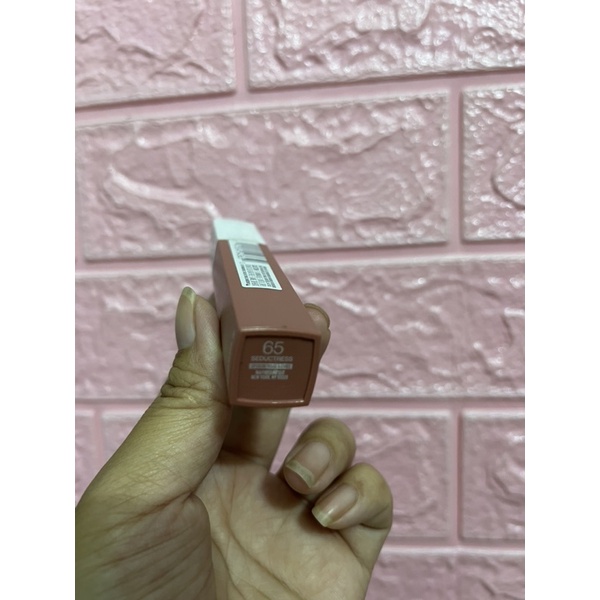 Son kem lỳ lâu trôi Maybelline Superstay Matte Lip Ink Seductress 65, Màu nâu đất