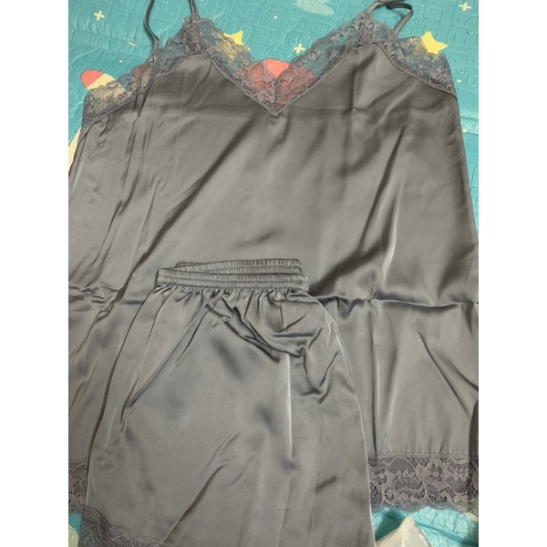 Bộ ngủ lụa chất cực đẹp 0.2 | BigBuy360 - bigbuy360.vn