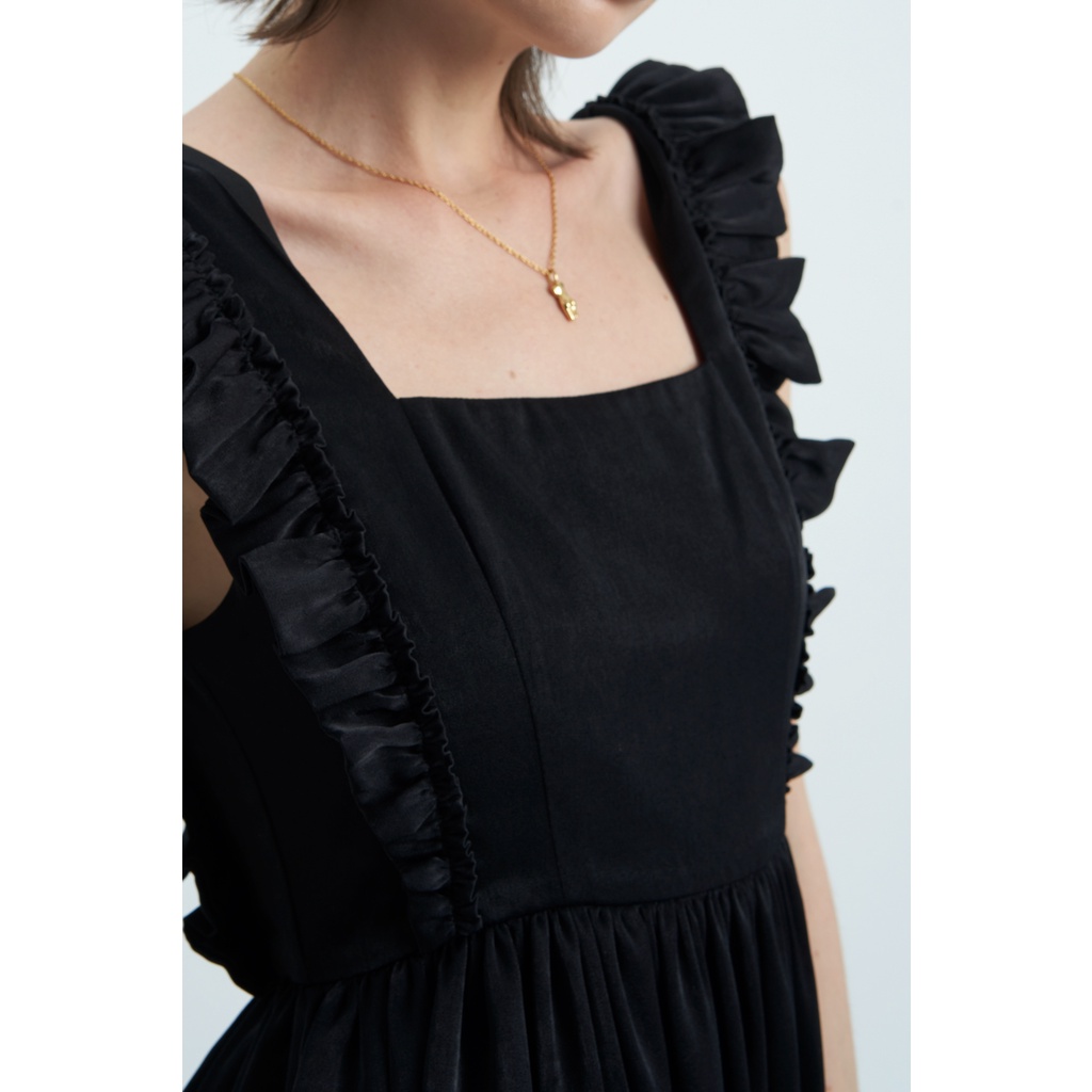 Đầm lụa hai dây KHÂU BY CQ Black Ruffle