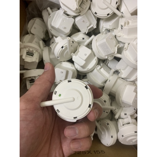 Phao áp lực máy giặt - Cảm biến mực nước máy giặt Aqua cửa đứng