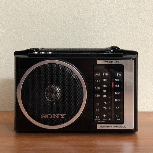 [Mã ELHACE giảm 4% đơn 300K] Đài Radio Sony SW 601