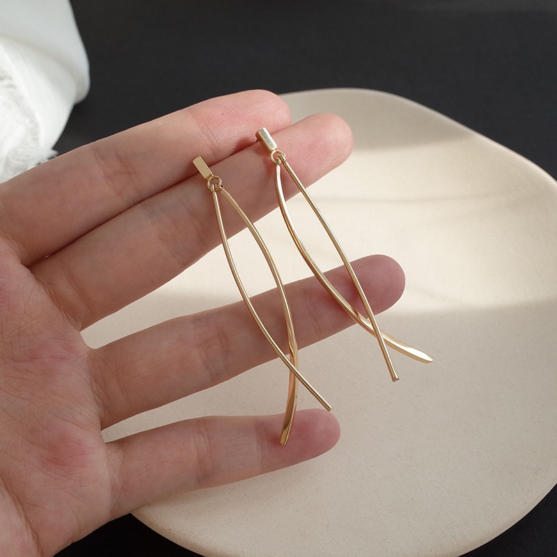 1 Đôi Bông Tai Dáng Dài Phối Tua Rua Phong Cách Hàn Quốc Cổ Điển Cho Nữ