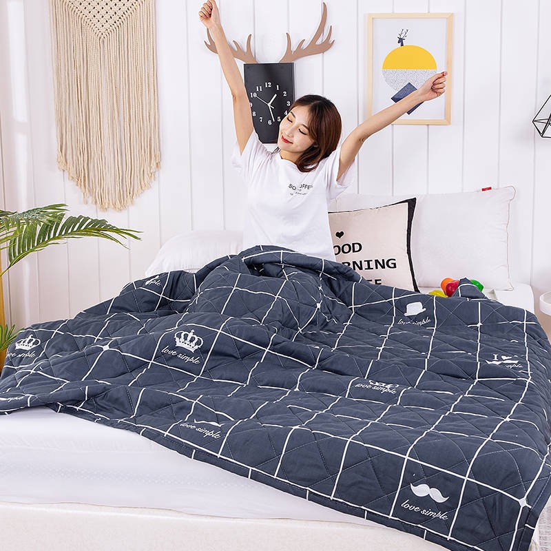 quilt  Ruột chăn giữ ấm dày dặn, 100% cotton, có thể tháo rời giặt đượccái mền