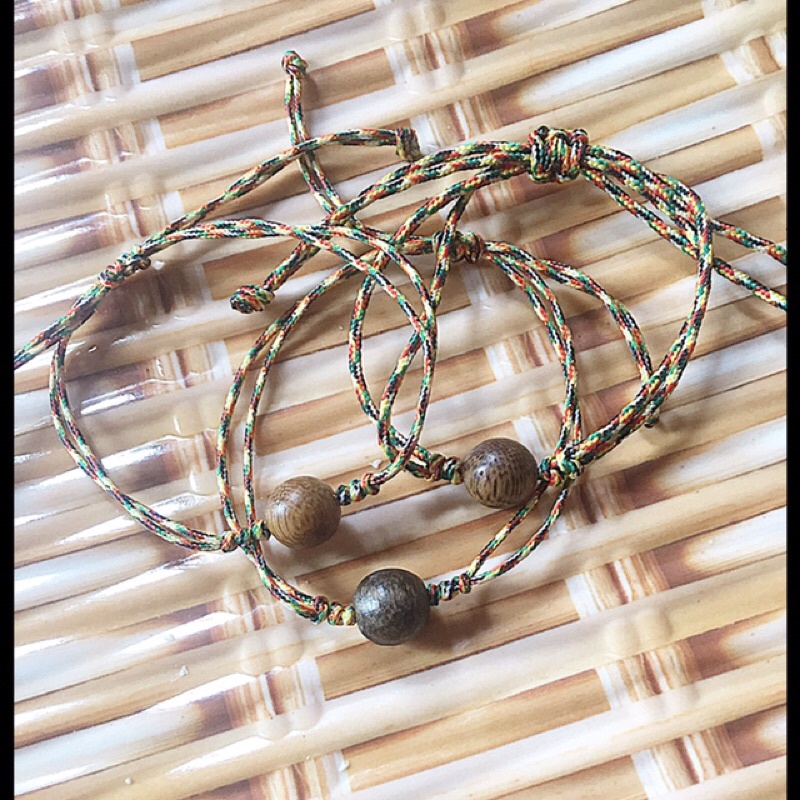 Chỉ đỏ mix trầm