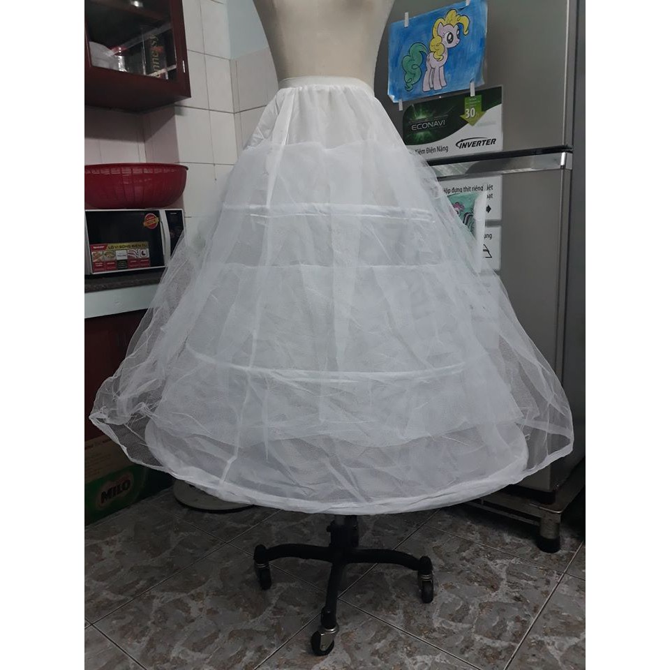 Tùng cô dâu lớp voan ba tầng
