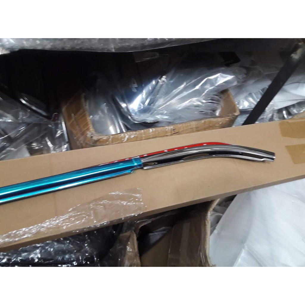 Nẹp chân kính i10