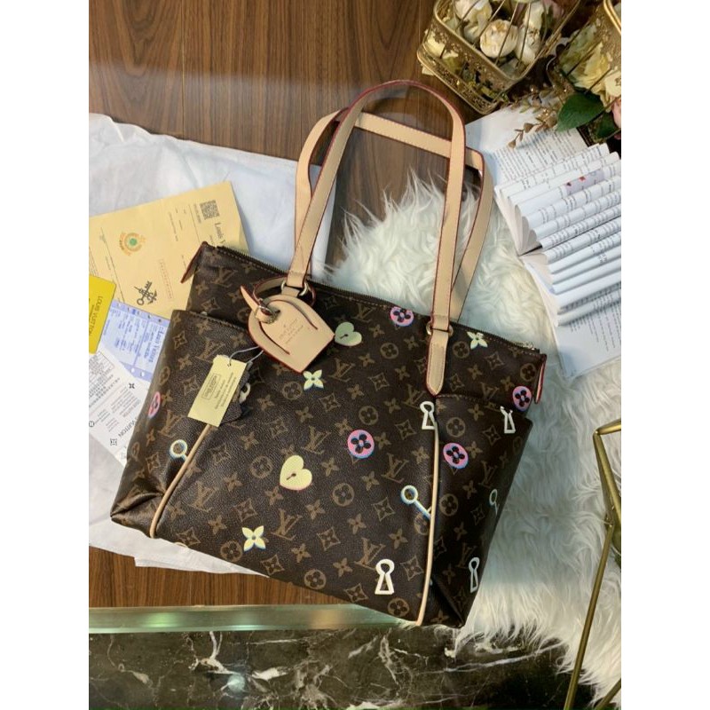 👜Ghẹo Lựa  ! Hàng mới về ạ 😍😍😍
     Túi vísi tuyển túi si tuyển. đã độn from túi chất như nước cất mẫu độc lạ
tuyển | BigBuy360 - bigbuy360.vn
