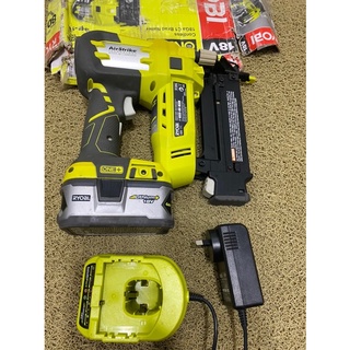 Máy bắn đinh ryobi đinh F