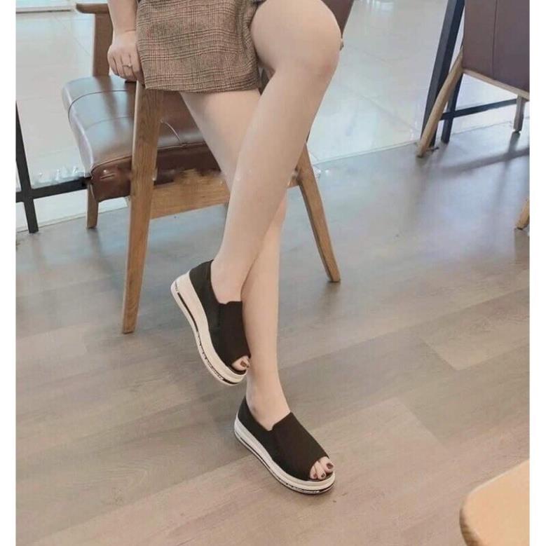 giày đế độn bánh mì hở mũi sẵn hàng êm chân WQU
