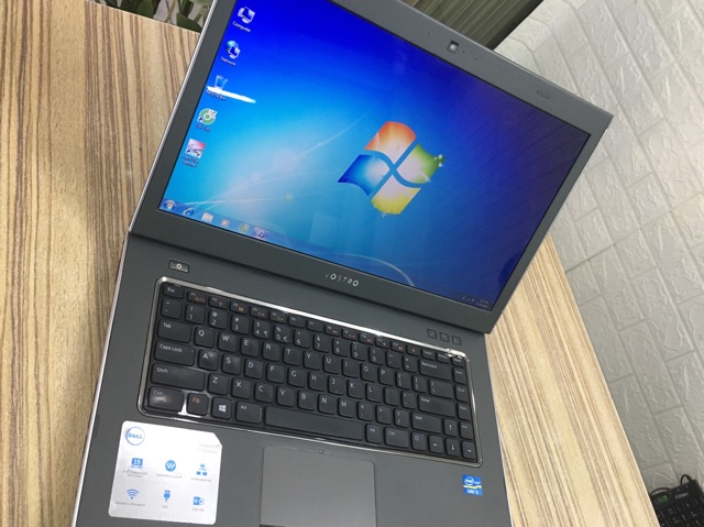 Laptop Dell 3560 sang trọng đẳng cấp thời trang văn phòng | BigBuy360 - bigbuy360.vn
