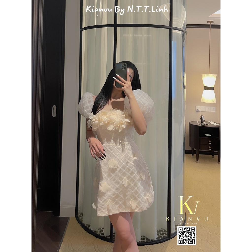 Váy ren đính hoa tay bồng-Kianvu