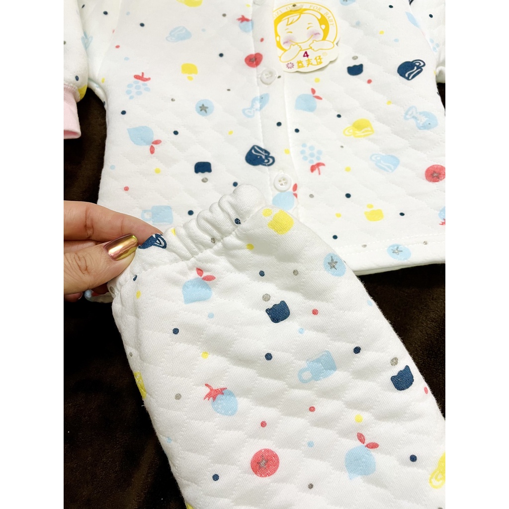 Bộ sơ sinh trần bông cài cúc giữa cho bé 3-9kg