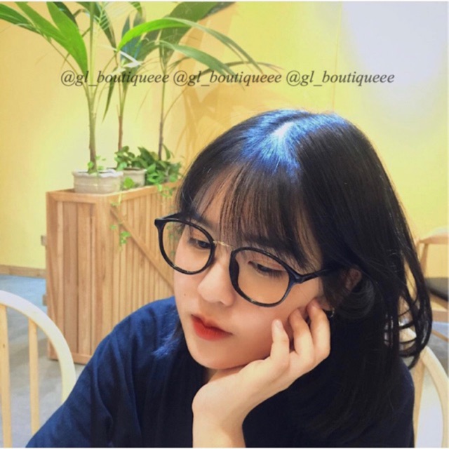 Kính nhựa dẻo form vuông bầu best seller | BigBuy360 - bigbuy360.vn