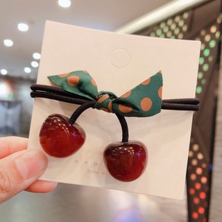 Cột tóc cherry đỏ đậm cực kute