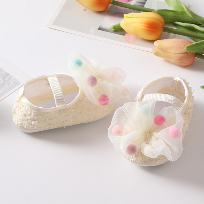 Set 2 món gồm băng đô + đôi vớ công chúa dễ thương cho bé gái