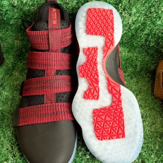Lebron Soldier XI