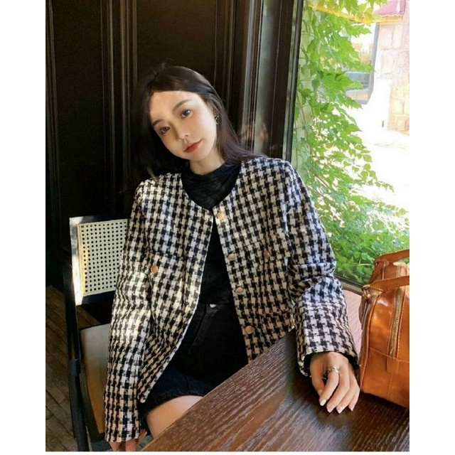 Áo dạ tweed  kẻ zic zac cúc vàng 4 nắp túi