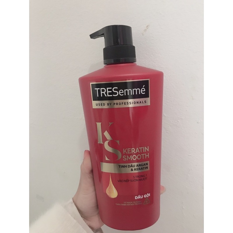 Dầu gội TRESemme cho tóc khô xơ 621ml