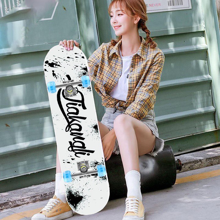 Ván trượt thể thao, skateboard có bánh xe phát sáng cho người lớn và trẻ em