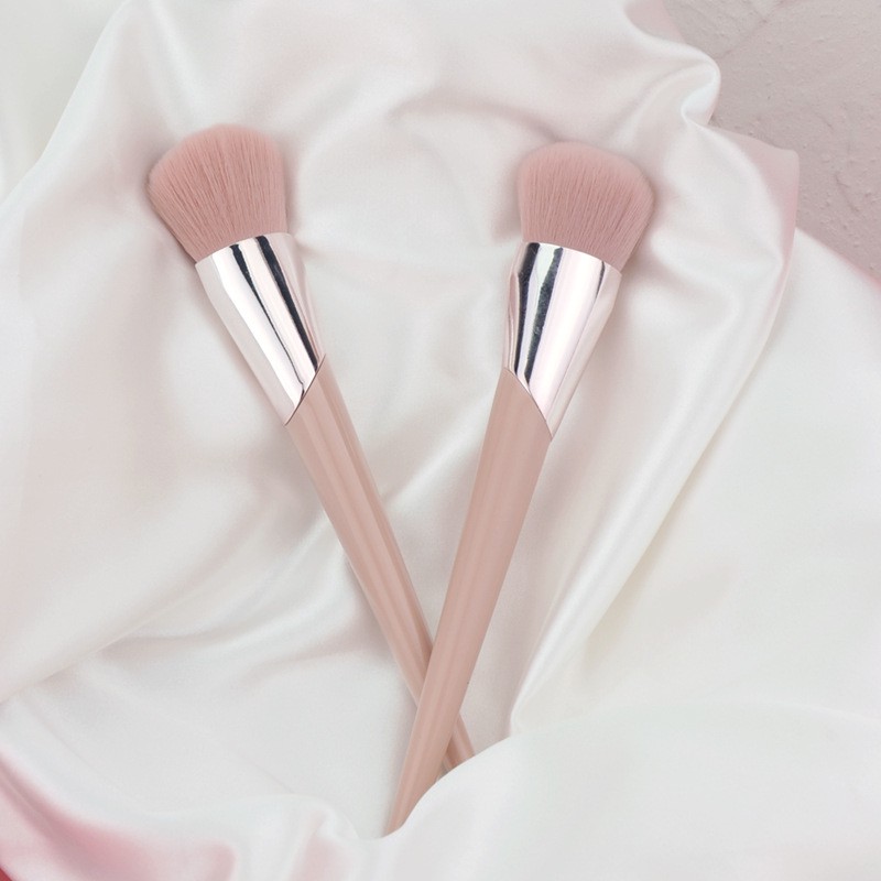 Cọ Trang Điểm Nền MAGA F103 Foundation Brush