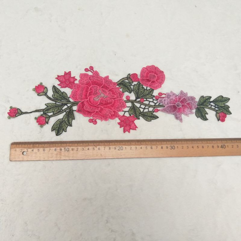 Hoa may trang trí .