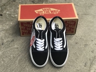 Giày thể thao sneaker 𝐕𝐀𝐍𝐒 𝐎𝐋𝐃 𝐒𝐊𝐎𝐎𝐋 đen VNXK