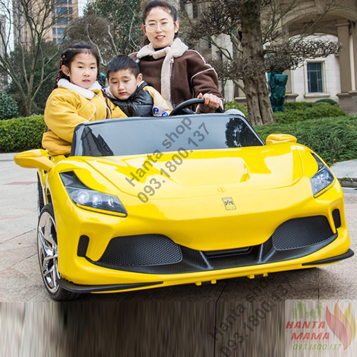 ( HÀNG SẴN KHO) Xe Ô Tô Điện Trẻ Em Ferrari F8, Xe Điện Cho Bé Tải 150kg
