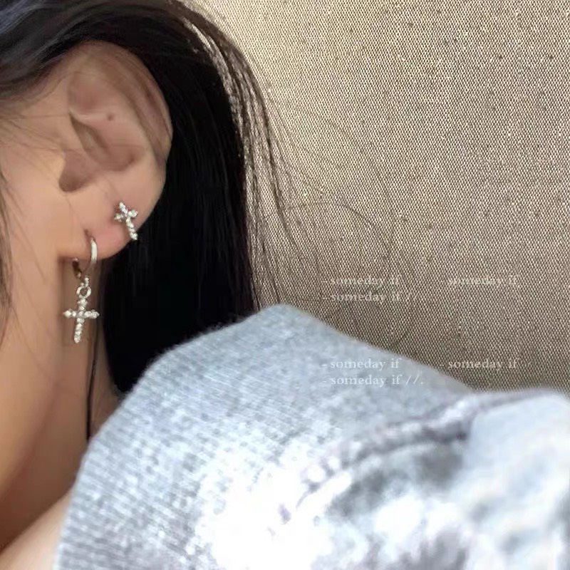 Đôi khuyên tai chữ thập nạm đá nhân tạo T đơn giản cá tính