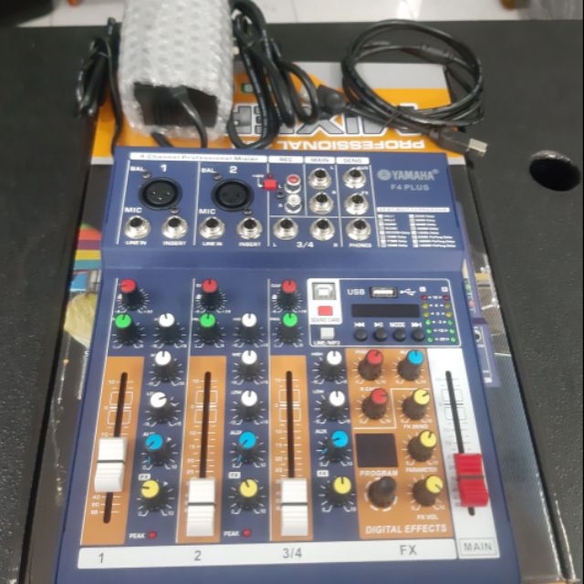 Mixer yamaha F4 Plus