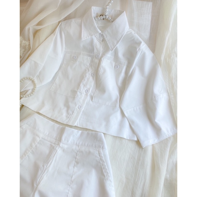 Set áo sơ mi tay ngắn croptop kèm quần short