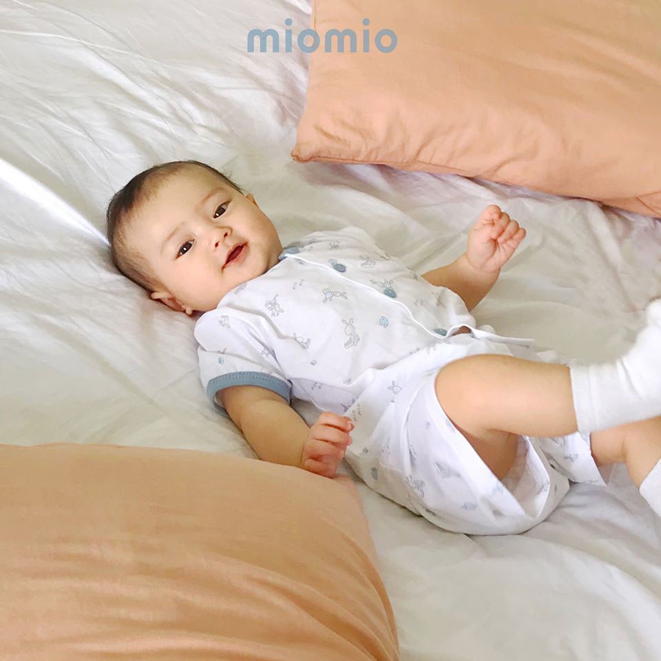 Bộ quần áo Miomio ngắn tay cài giữa họa tiết Thỏ 100% cotton mỏng mát