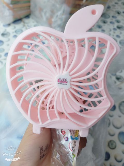 Quạt cầm tay đựng pin tiểu | BigBuy360 - bigbuy360.vn