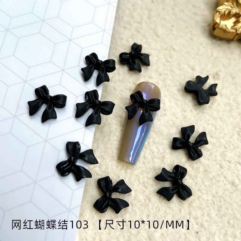 Nơ nhựa gắn móng bán lẻ