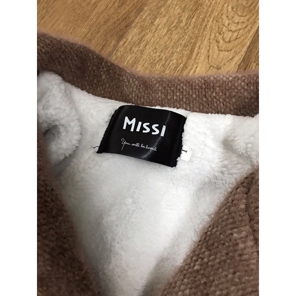 Khoác lông croptop missi