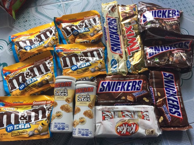 Socola snicker,mm,twix,hershey trắng...khách cần gì ib ạ