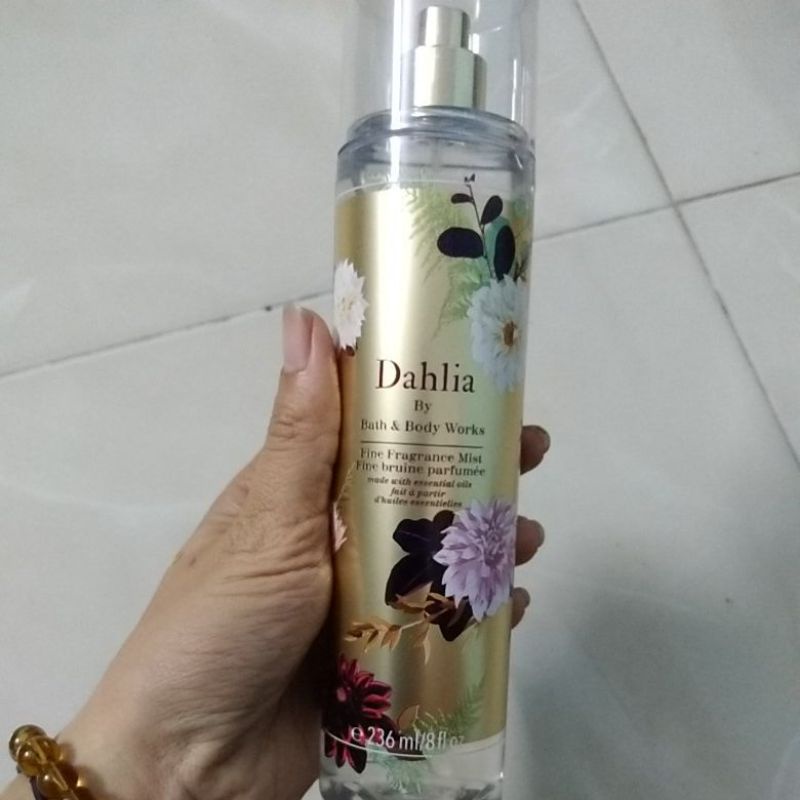 Xịt thơm toàn thân Bath and body works Dahlia