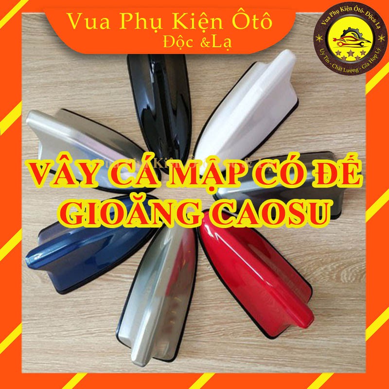 Vây cá mập có đế giăng cao su chống vào nước