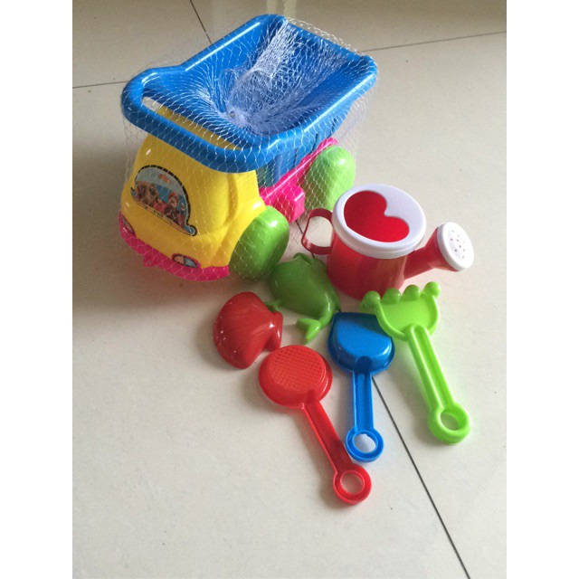 Bộ đồ chơi xe xúc cát cho bé