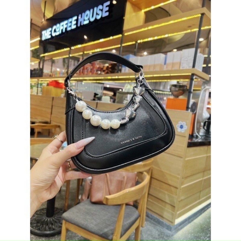 Túi cnk quai tim thời trang mới
