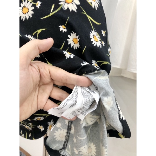 Đầm cotton cổ yếm hoa cúc f21 mềm mát kiểu dáng trẻ trung