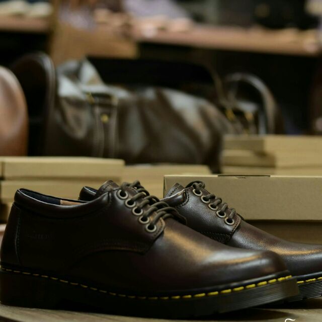 Giày Dr Martens Da Bò tấm  Bảo Hành 12 Tháng