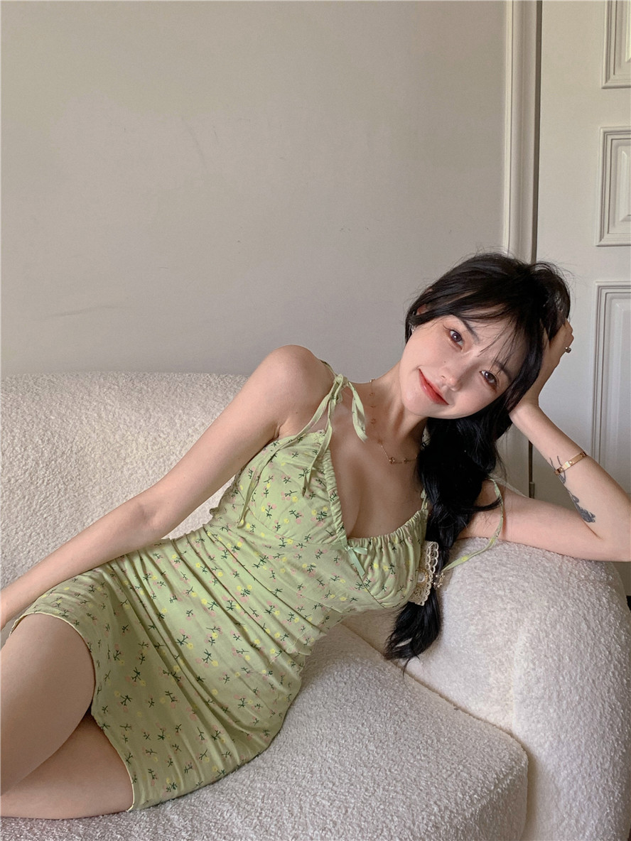 Đầm Ôm Body Hai Dây In Họa Tiết Hoa Thanh Lịch Dành Cho Nữ 2021 | BigBuy360 - bigbuy360.vn