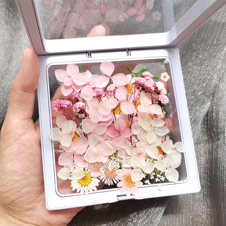 Miếng Dán Trang Trí Hình Cánh Hoa Cho Cô Dâu